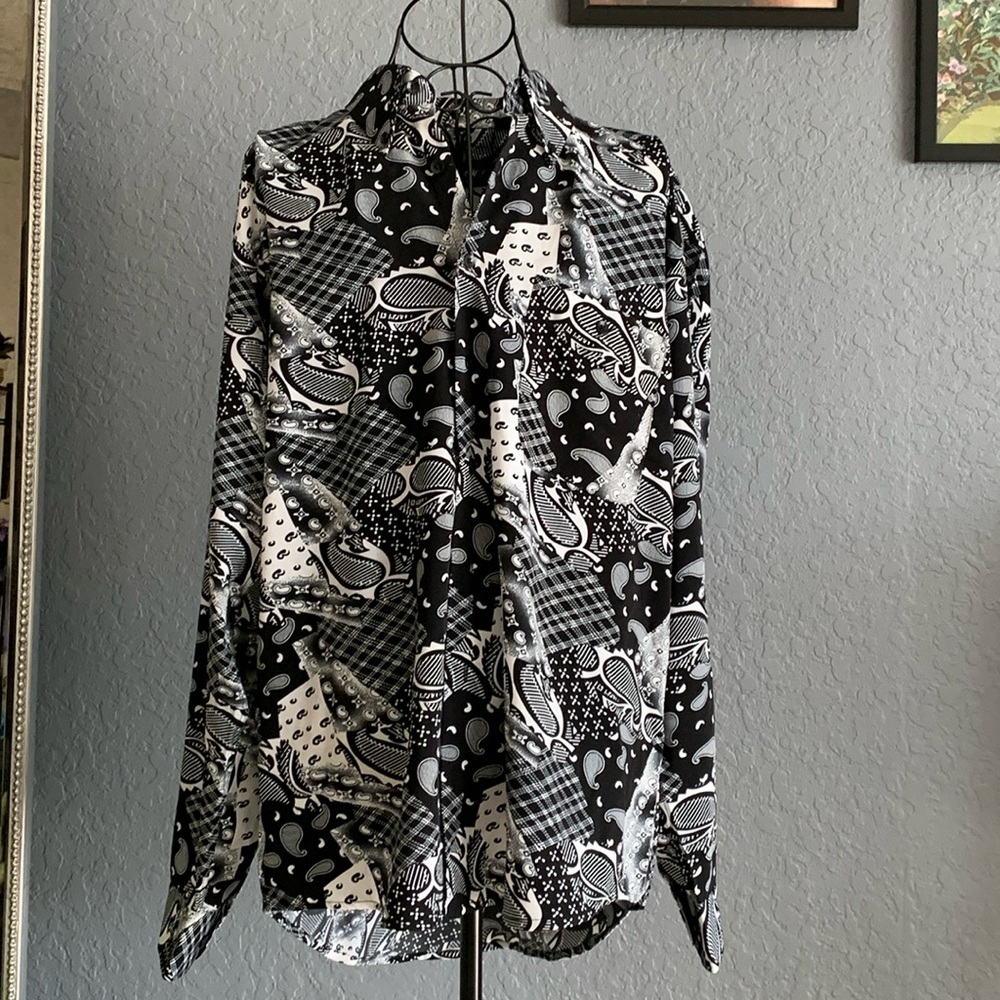 Beautiful poplin dress shirt